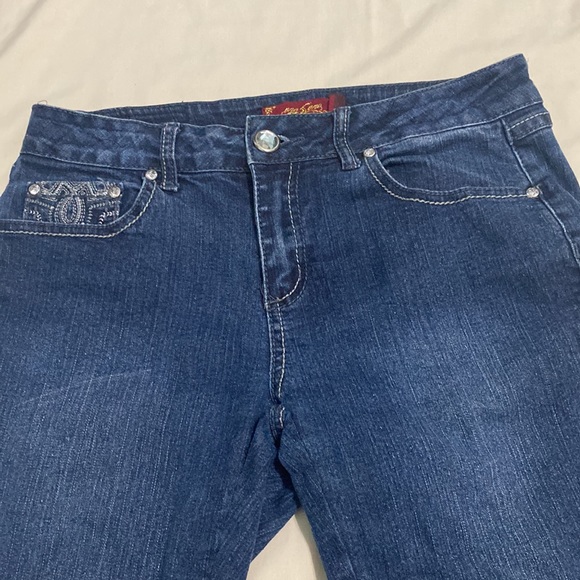 One Five One Capris jeans embroidered pockets size 4 - Picture 2 of 5